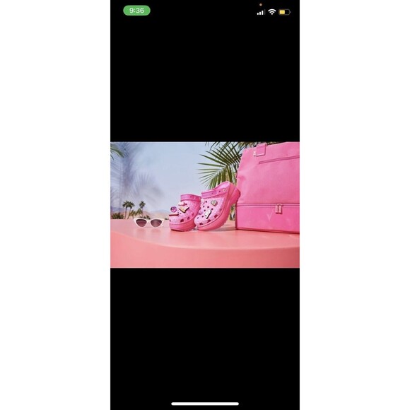 Crocs X Barbie Mega Crush Clog Pink Womens Size 6 - Picture 3 of 4